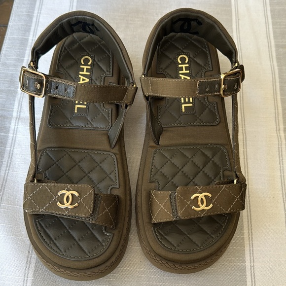 ⚡️Last Chance Price⚡️ NEW Chanel Platform Canvas Strap Dad Sandal - Picture 2 of 10